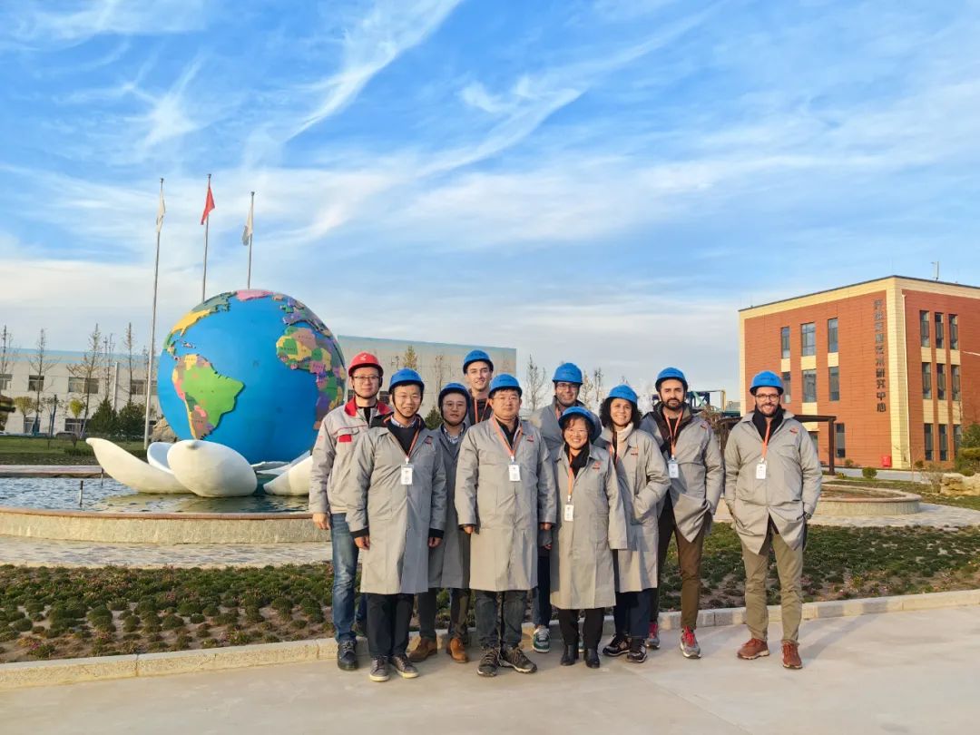 聚势待发 谋远共赢 | 欢迎海外客户团队到访九游（9game.com）体育·竞技游戏第一门户网站集团参观交流