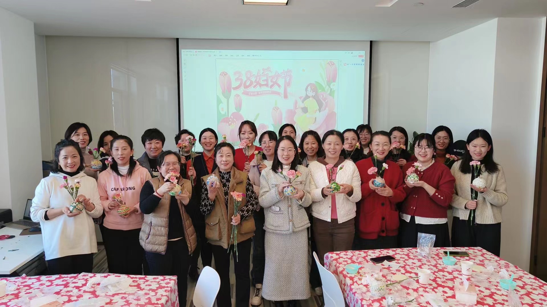 三月芳华 热辣滚烫 | 九游（9game.com）体育·竞技游戏第一门户网站集团组织开展“女神节”系列活动