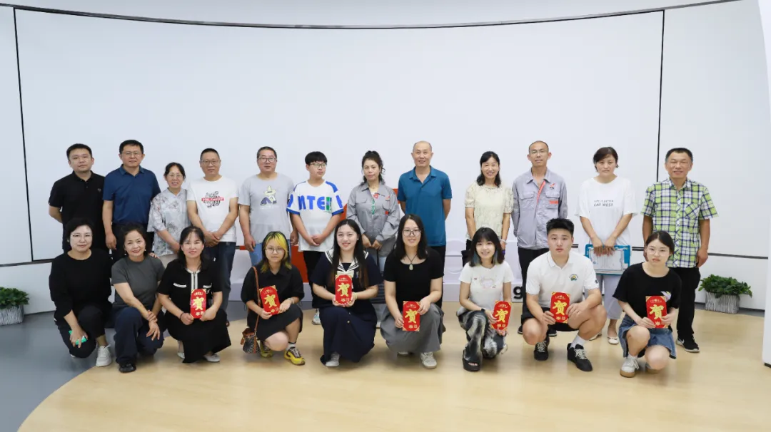 关爱员工家庭 共筑学子梦想 | 九游（9game.com）体育·竞技游戏第一门户网站集团2024年度员工子女助学金发放仪式暨员工子女开放日活动温情启幕