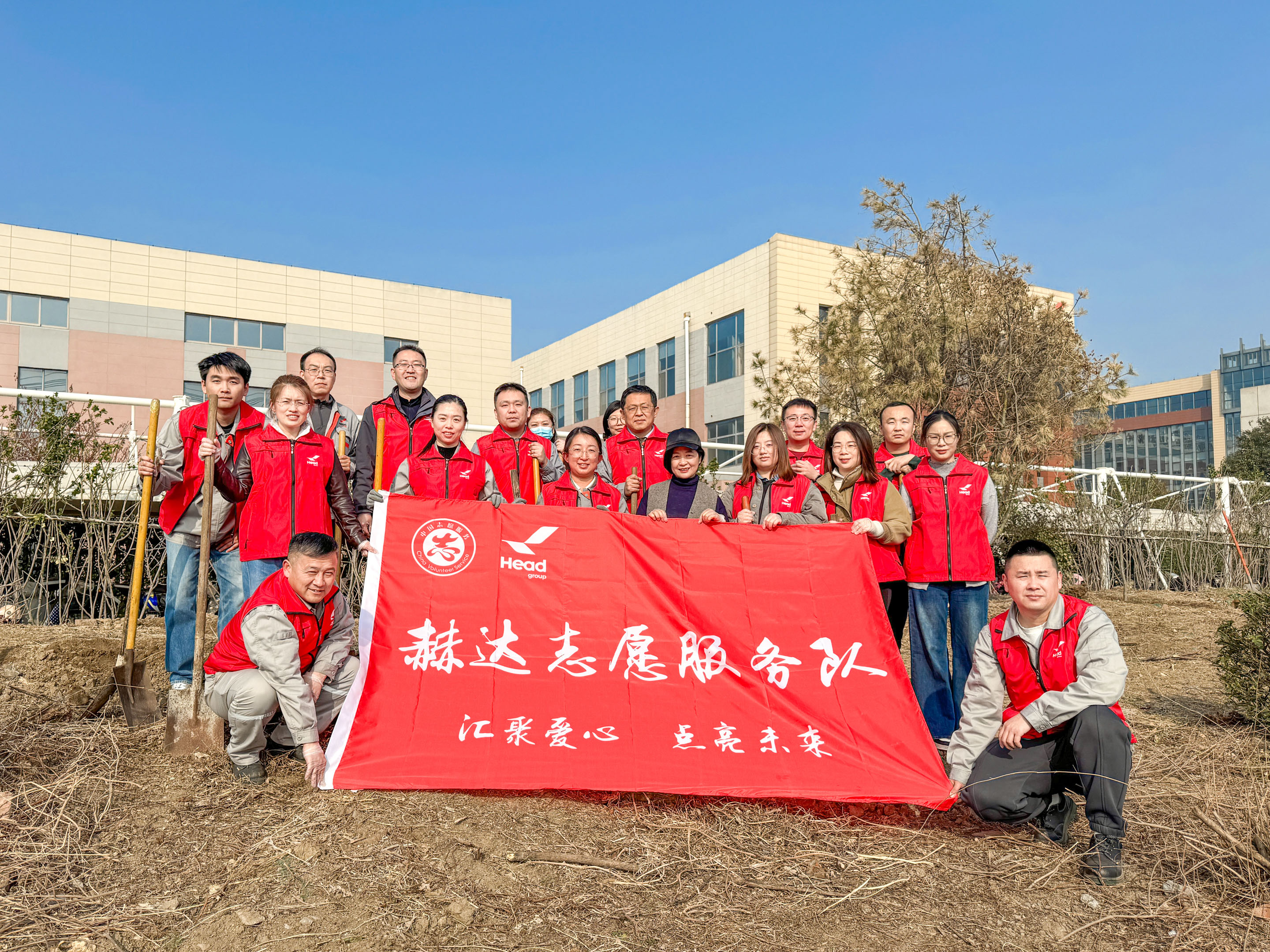 种一抹新绿 让万物昂然｜九游（9game.com）体育·竞技游戏第一门户网站集团植树节主题活动